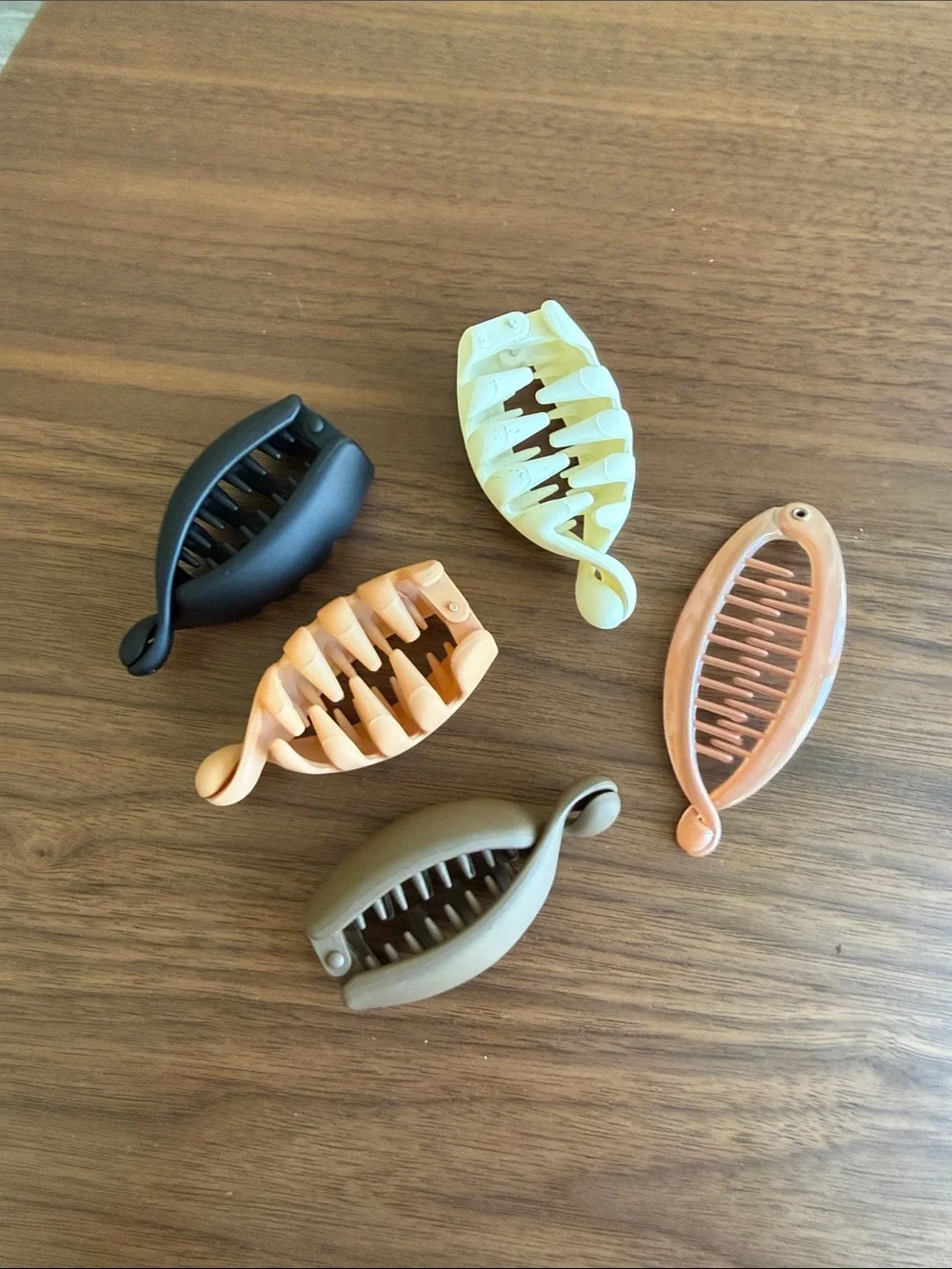 Assorted Banana / Jaw Clips for Hair